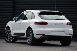 back of a white Porsche 